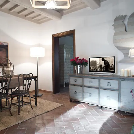 San Ruffino Apartmán Lari