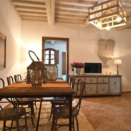 Apartment San Ruffino Lari
