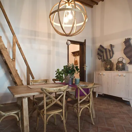 San Ruffino 公寓 Lari