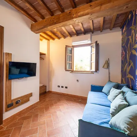 Apartment San Ruffino Lari