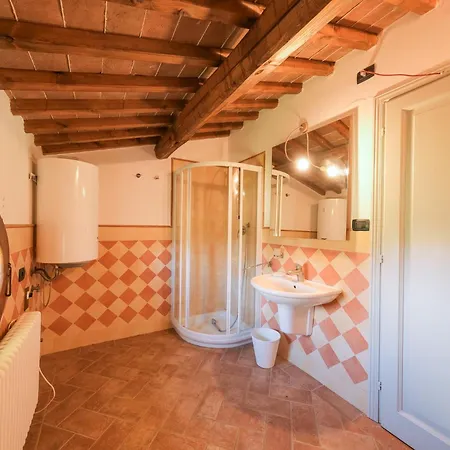 Apartment San Ruffino Lari